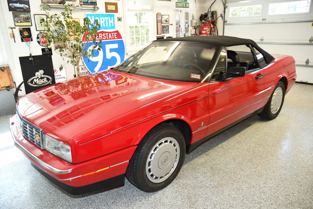 1991 Cadillac Allante - Image 21 of 31