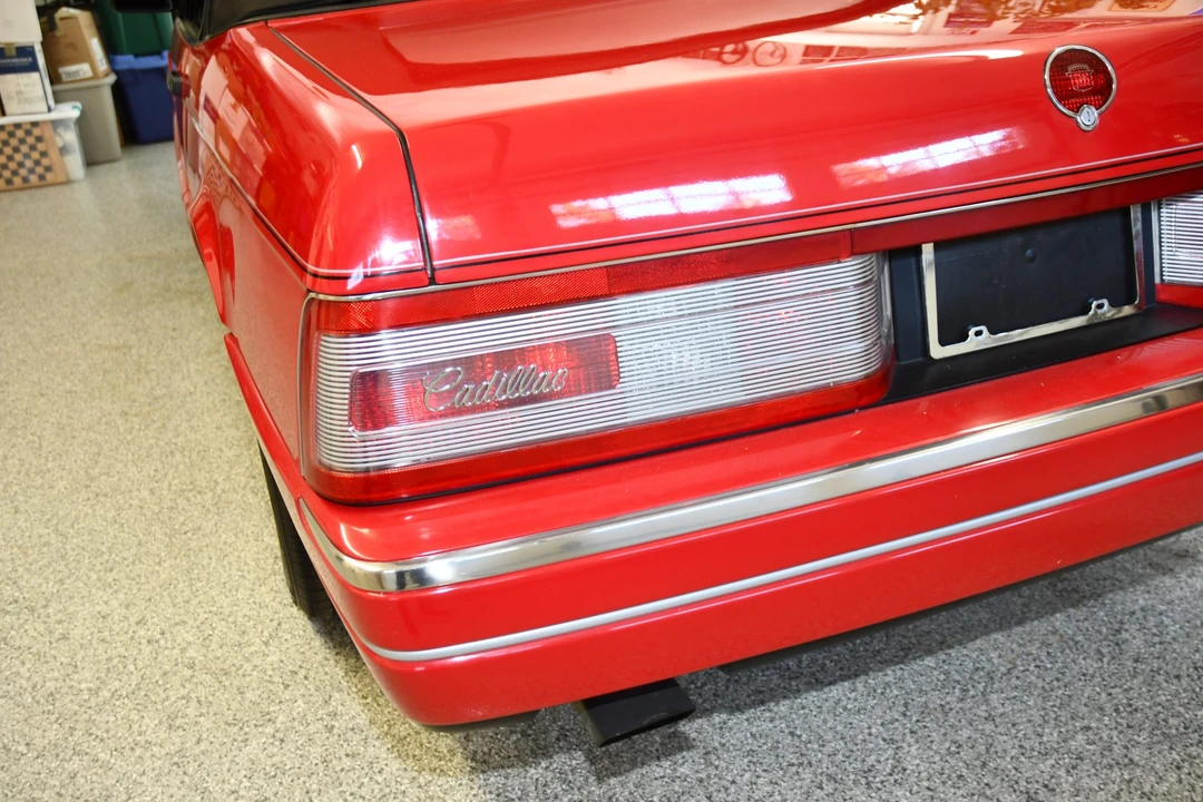 1991 Cadillac Allante - Image 27 of 31