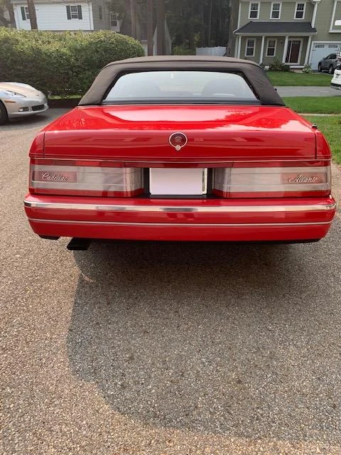 1991 Cadillac Allante - Image 28 of 31