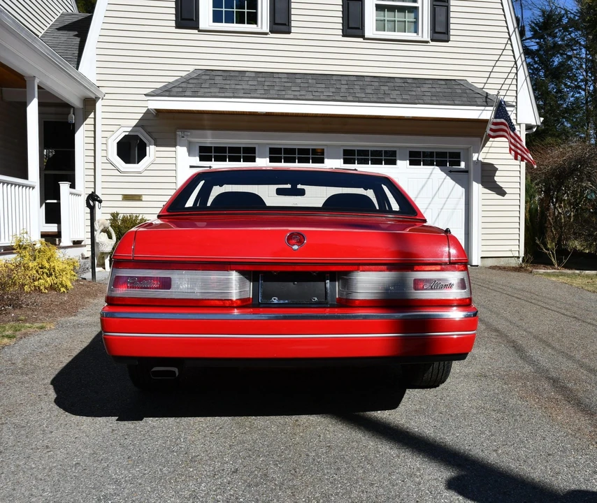 1991 Cadillac Allante - Image 17 of 31