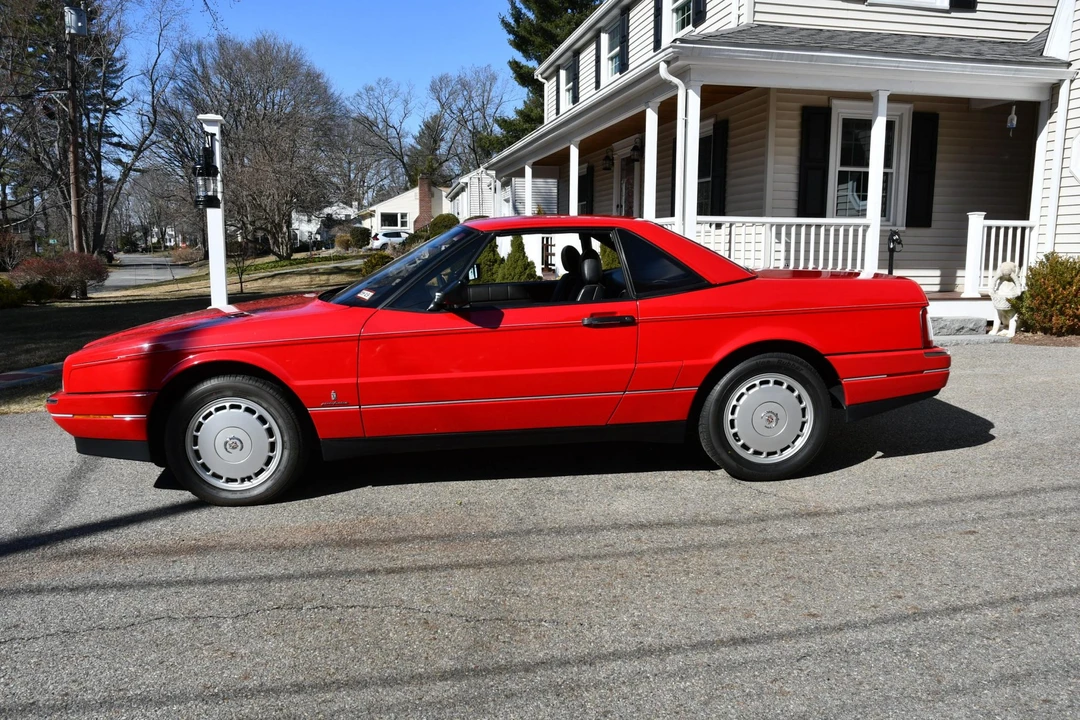 1991 Cadillac Allante - Image 2 of 31