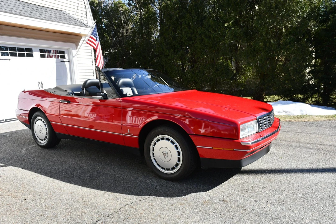 1991 Cadillac Allante - Image 9 of 31