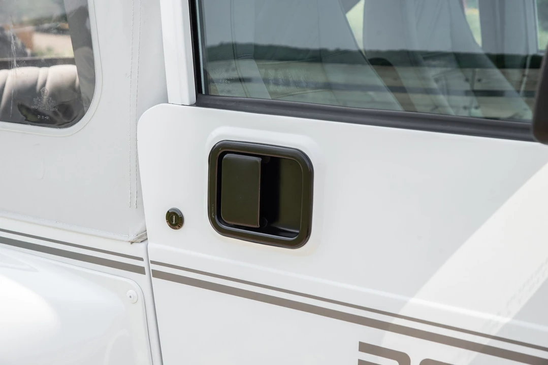 1991 Jeep YJ Wrangler - Image 19 of 31