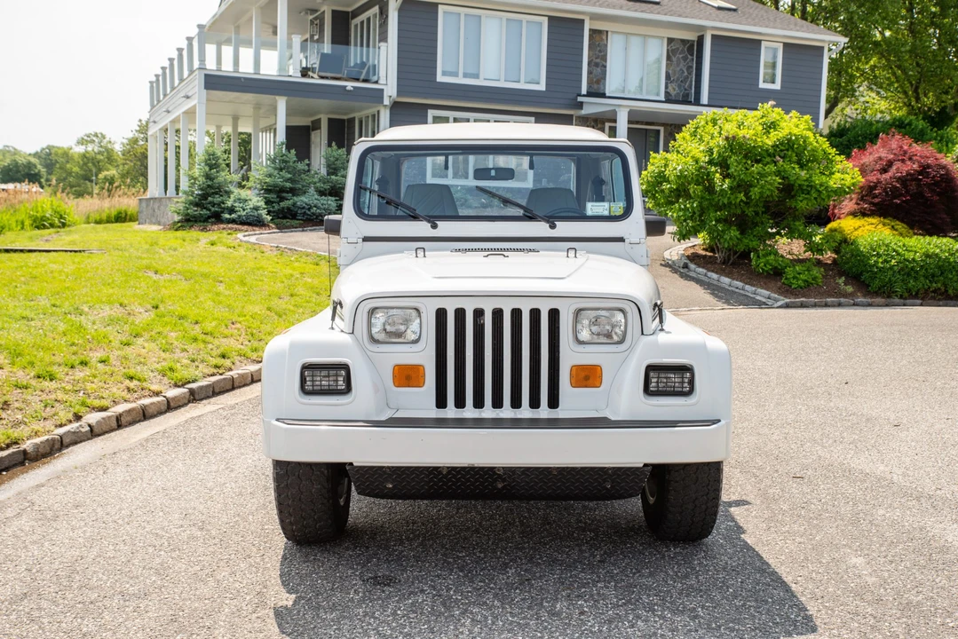 1991 Jeep YJ Wrangler - Image 10 of 31