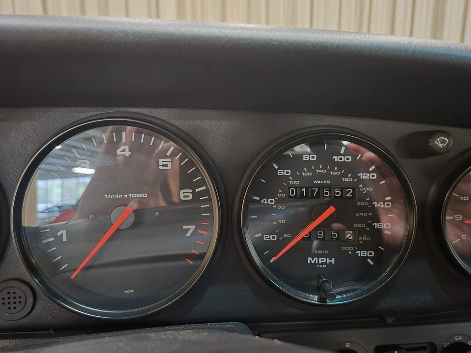 1991 Porsche 964 Carrera - Image 24 of 31