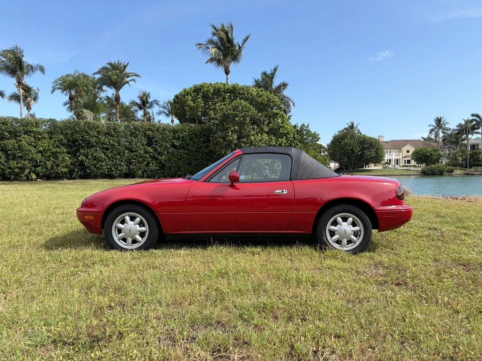 1992 Mazda NA MX-5 Miata - Image 9 of 31