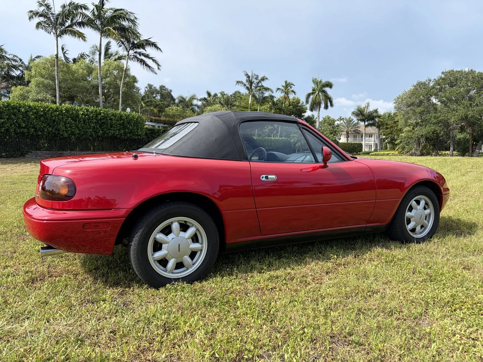 1992 Mazda NA MX-5 Miata - Image 19 of 31