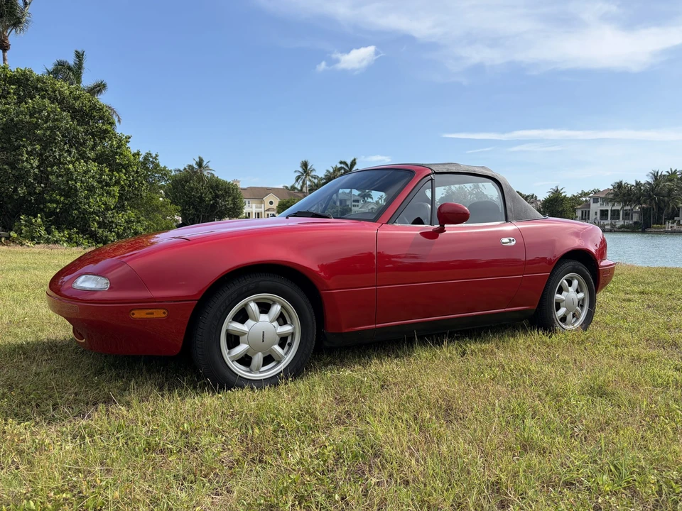 1992 Mazda NA MX-5 Miata - Image 6 of 31
