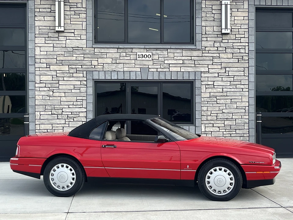 1993 Cadillac Allante - Image 3 of 31