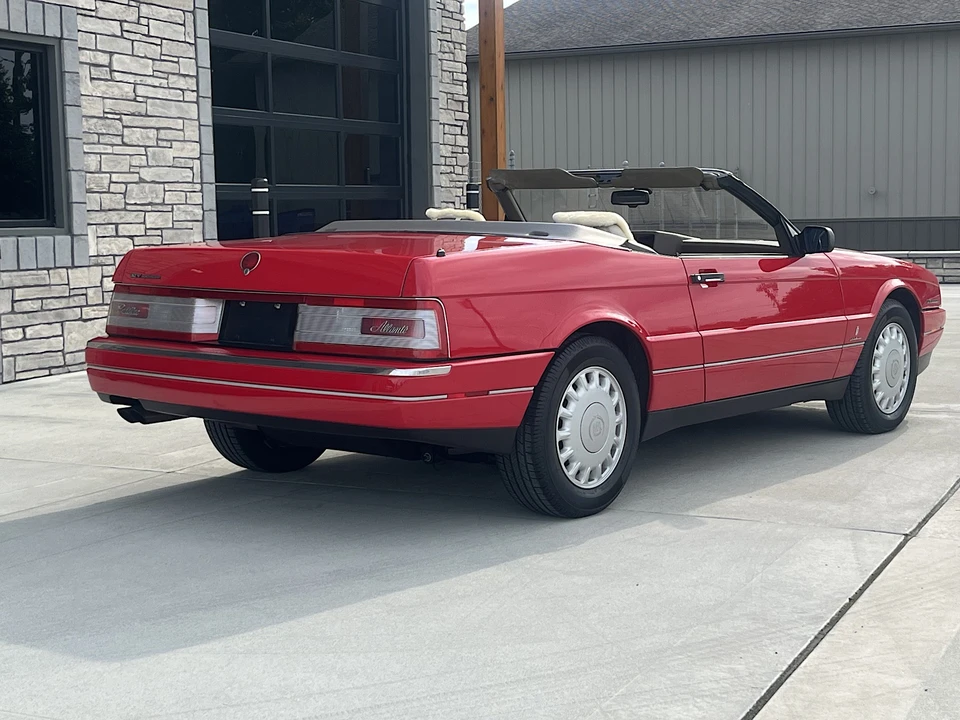 1993 Cadillac Allante - Image 7 of 31