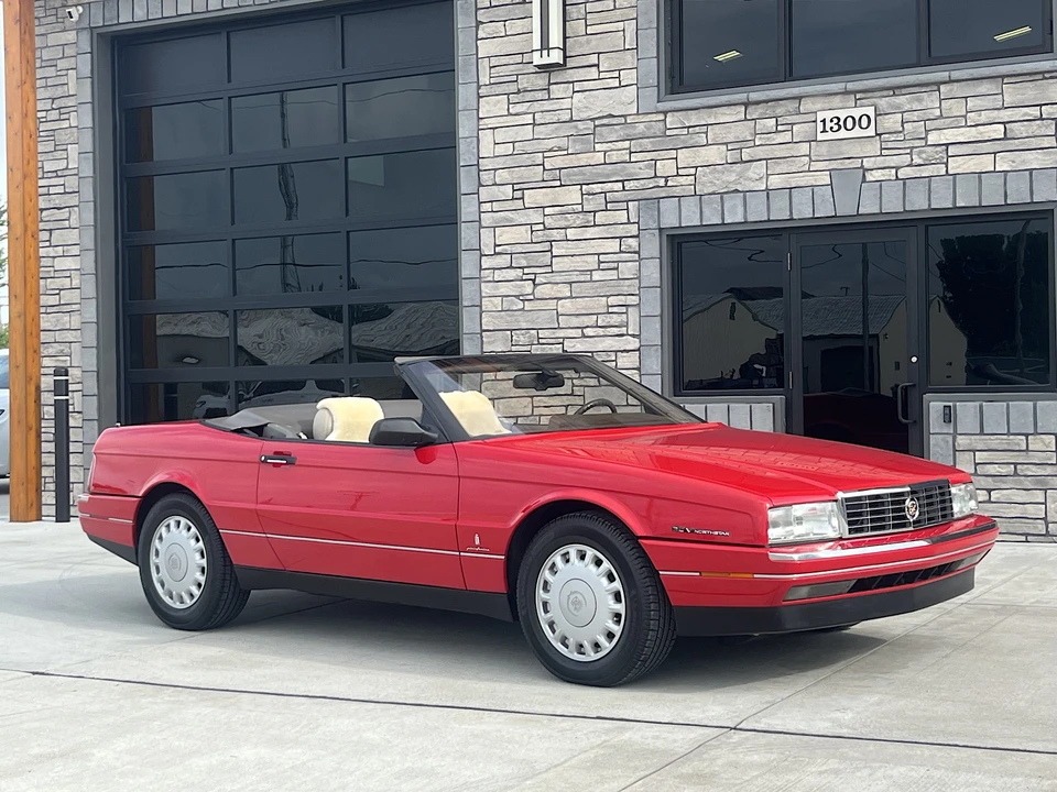 1993 Cadillac Allante - Image 2 of 31