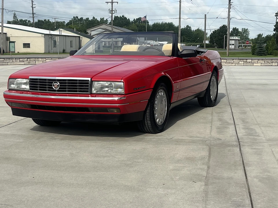1993 Cadillac Allante - Image 11 of 31