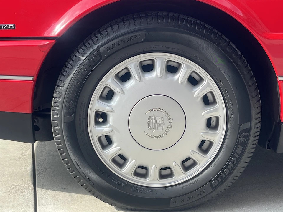 1993 Cadillac Allante - Image 26 of 31