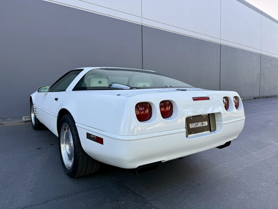 1993 Chevrolet Corvette C4 - Image 17 of 31