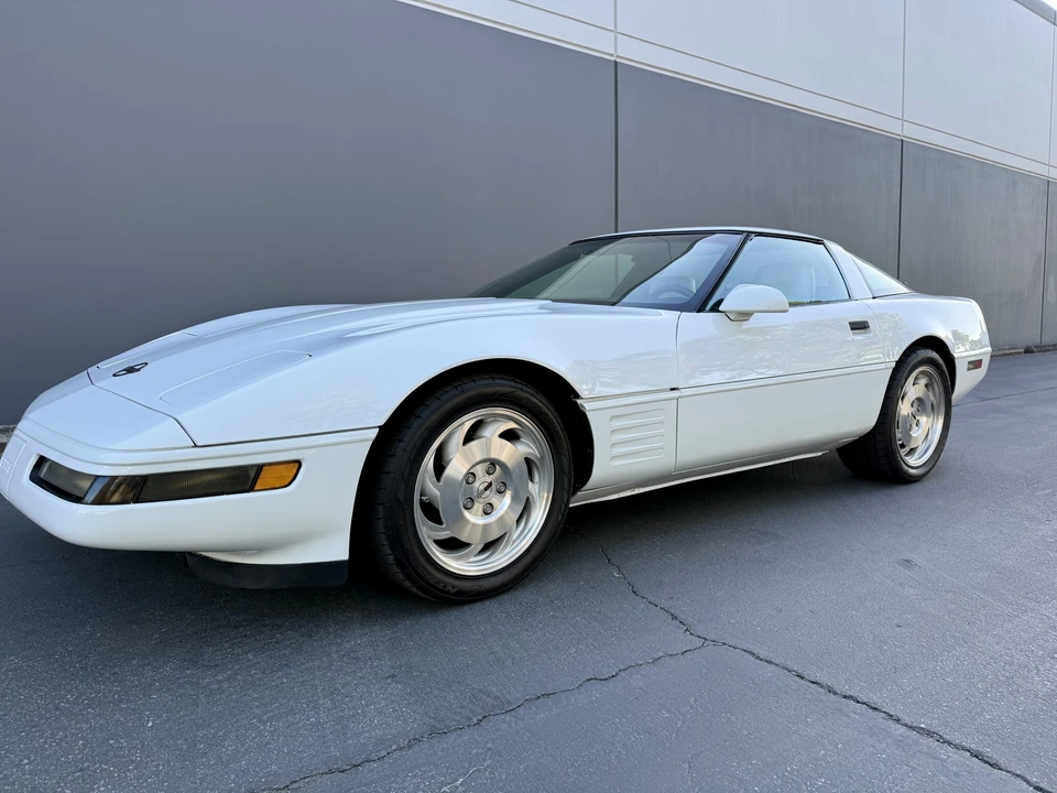 1993 Chevrolet Corvette C4 - Image 10 of 31