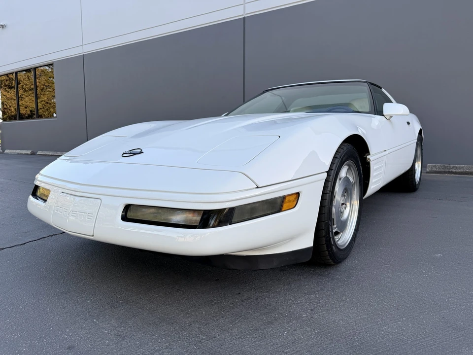 1993 Chevrolet Corvette C4 - Image 7 of 31