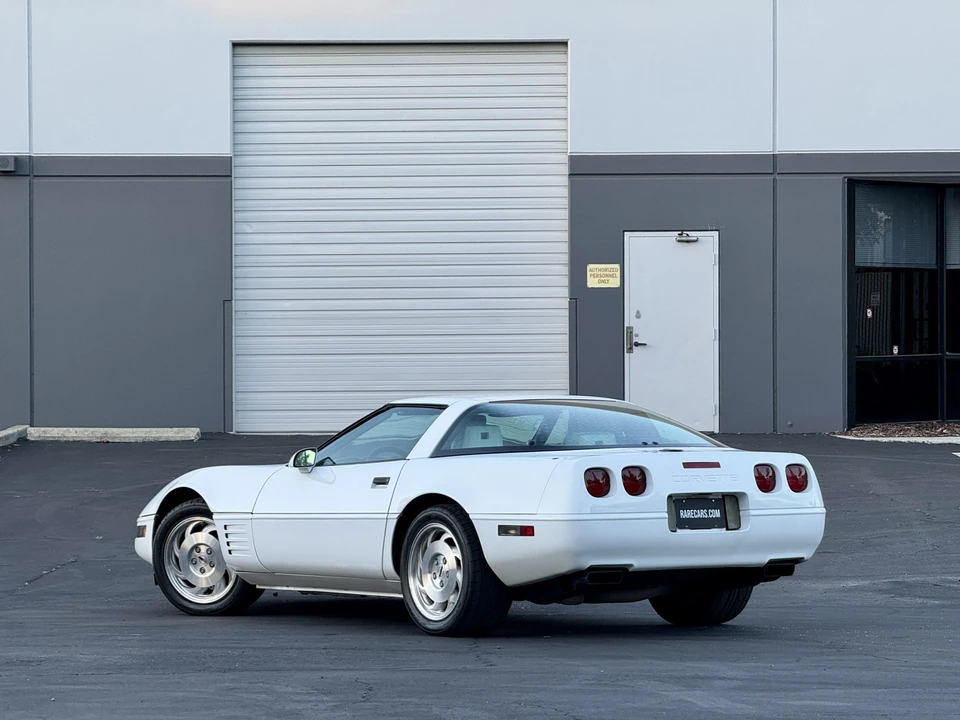1993 Chevrolet Corvette C4 - Image 15 of 31