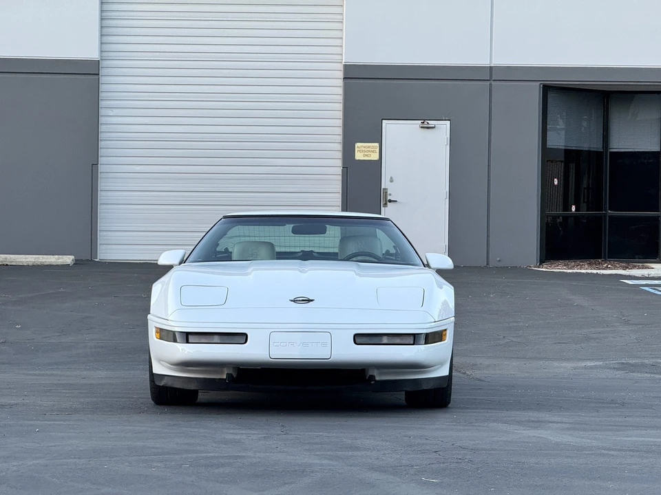 1993 Chevrolet Corvette C4 - Image 2 of 31