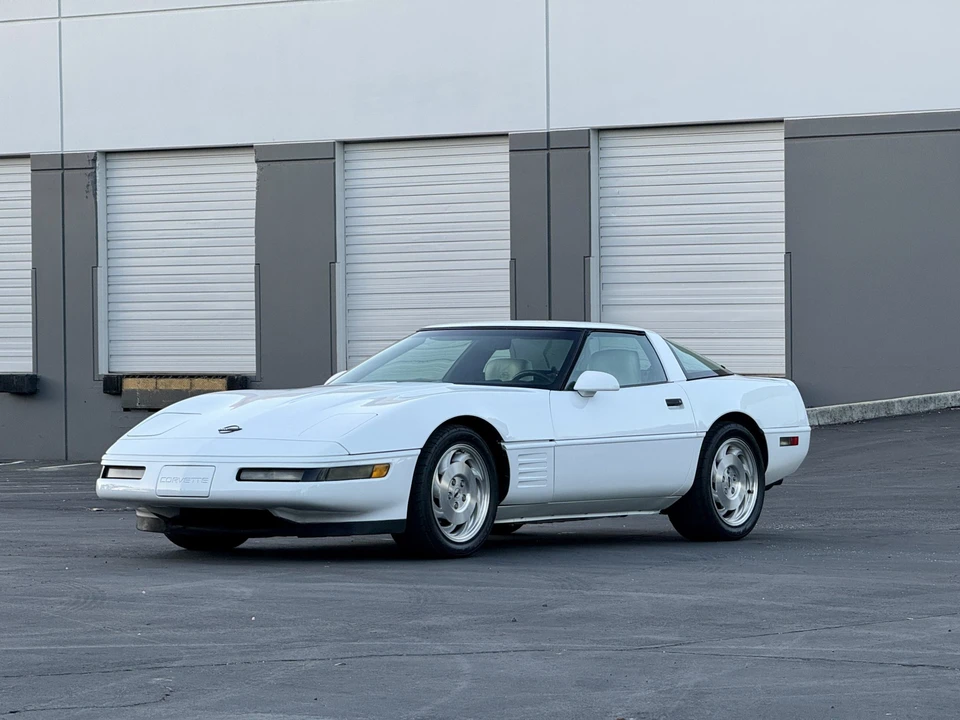 1993 Chevrolet Corvette C4 - Image 9 of 31