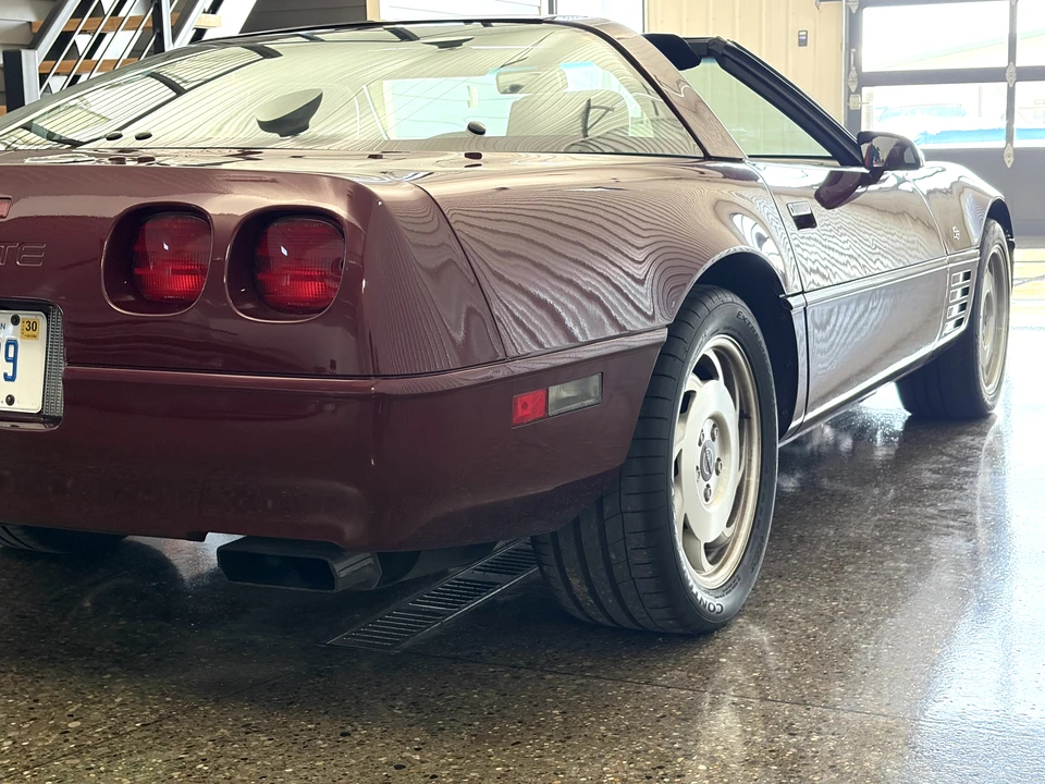 1993 Chevrolet Corvette C4 - Image 26 of 31