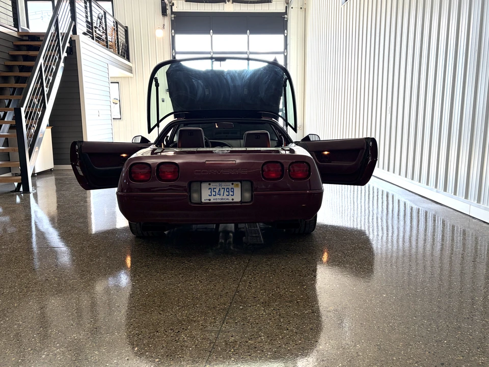 1993 Chevrolet Corvette C4 - Image 14 of 31