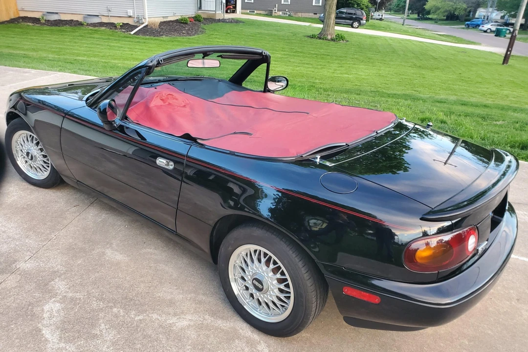1993 Mazda NA MX-5 Miata - Image 16 of 31