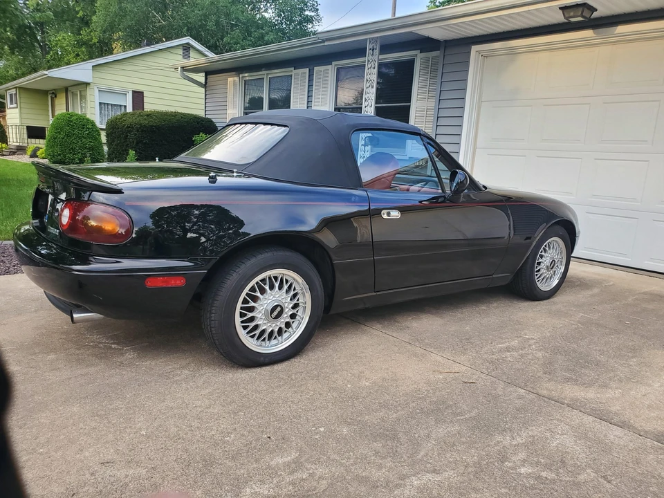 1993 Mazda NA MX-5 Miata - Image 8 of 31