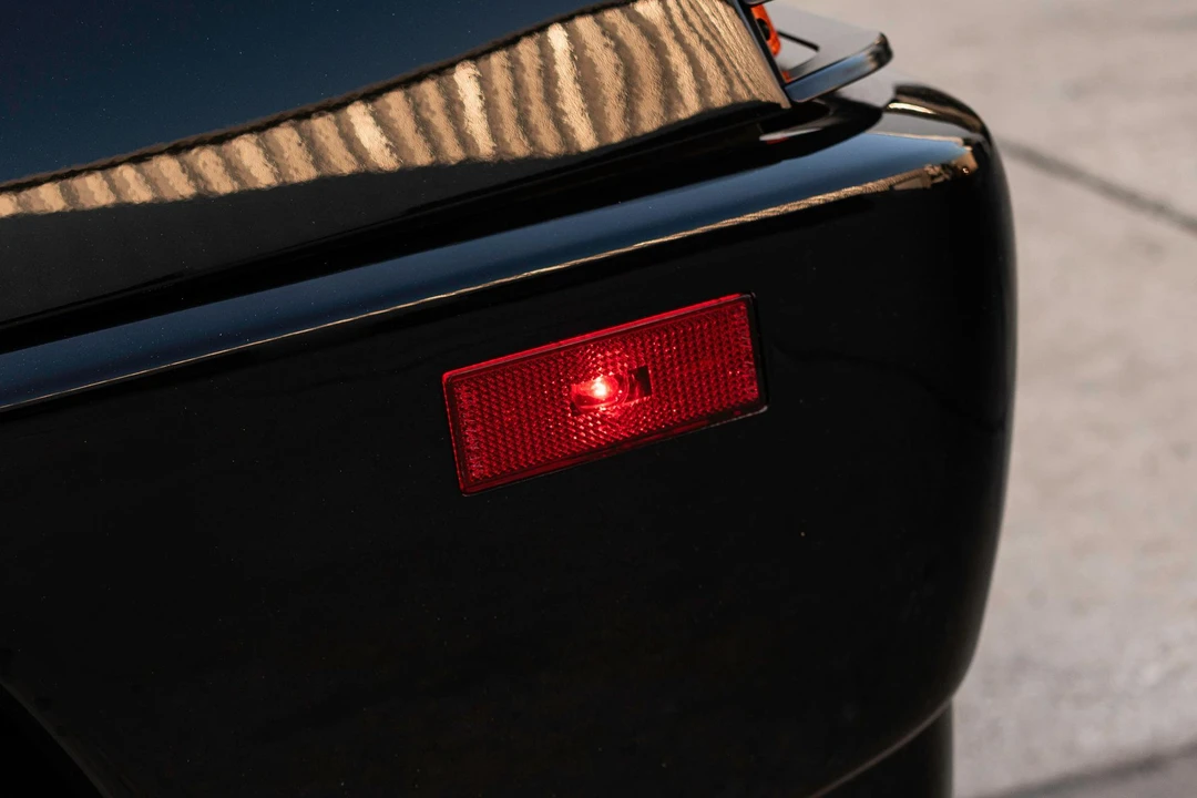 1995 Ferrari 348 Spider - Image 29 of 31