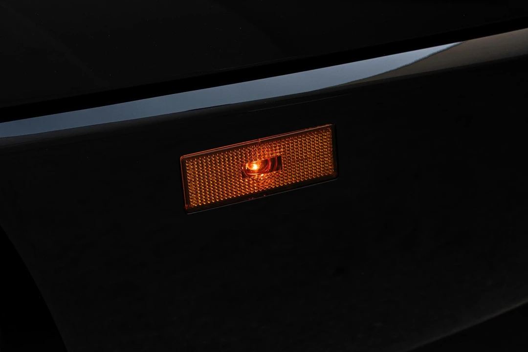 1995 Ferrari 348 Spider - Image 21 of 31
