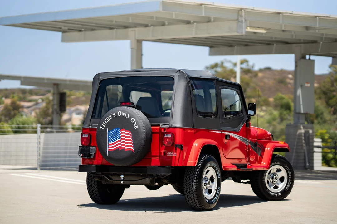 1995 Jeep YJ Wrangler - Image 6 of 31