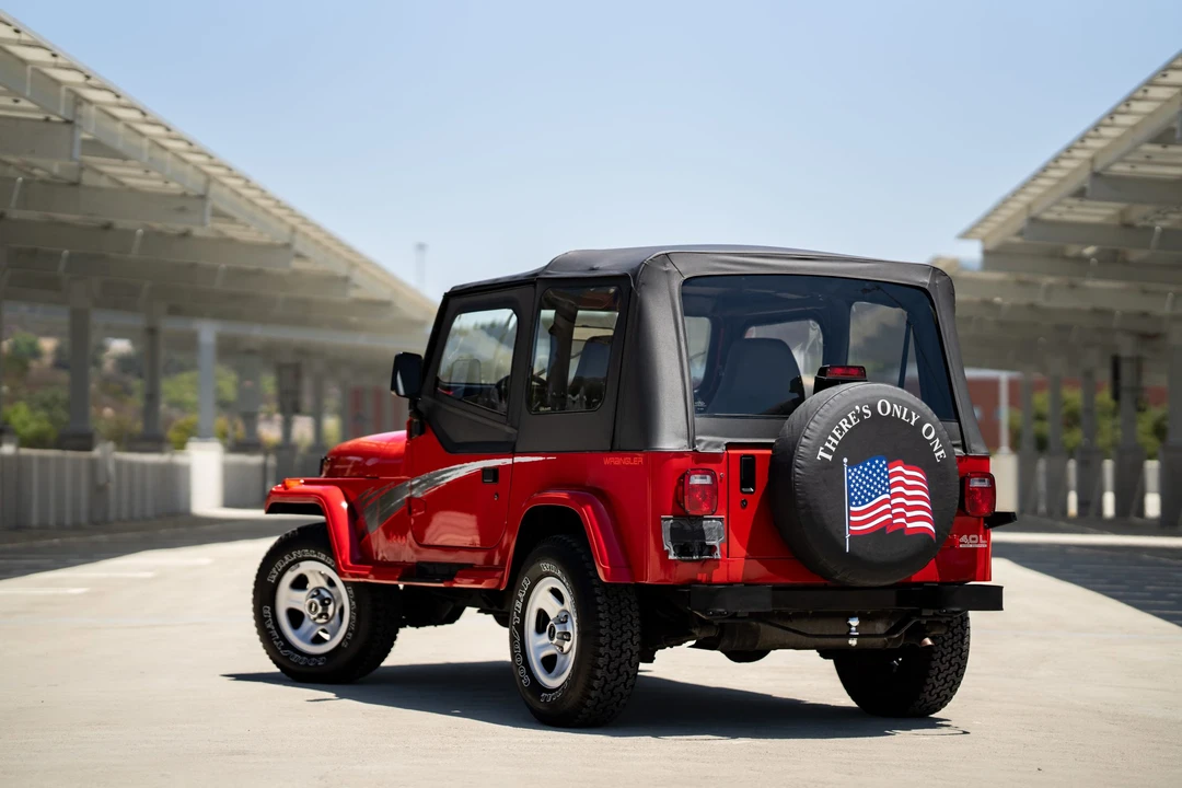 1995 Jeep YJ Wrangler - Image 8 of 31