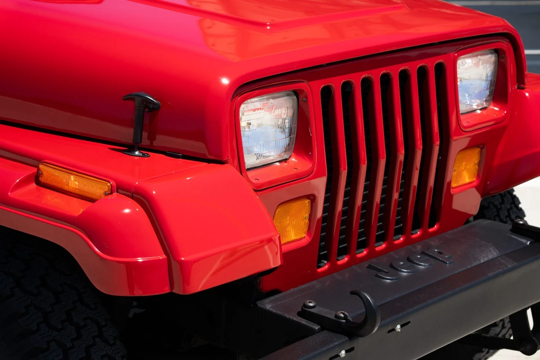1995 Jeep YJ Wrangler - Image 21 of 31