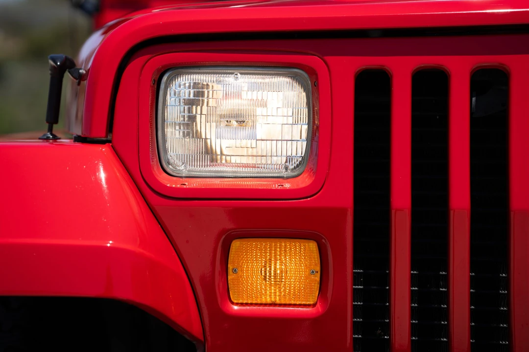1995 Jeep YJ Wrangler - Image 22 of 31