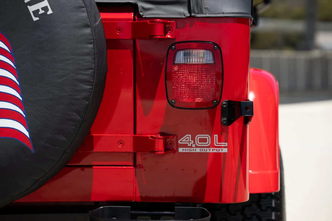 1995 Jeep YJ Wrangler - Image 27 of 31
