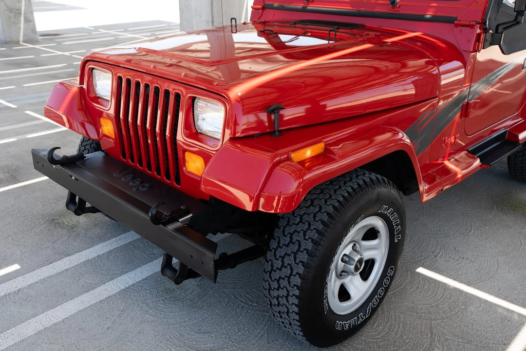 1995 Jeep YJ Wrangler - Image 17 of 31