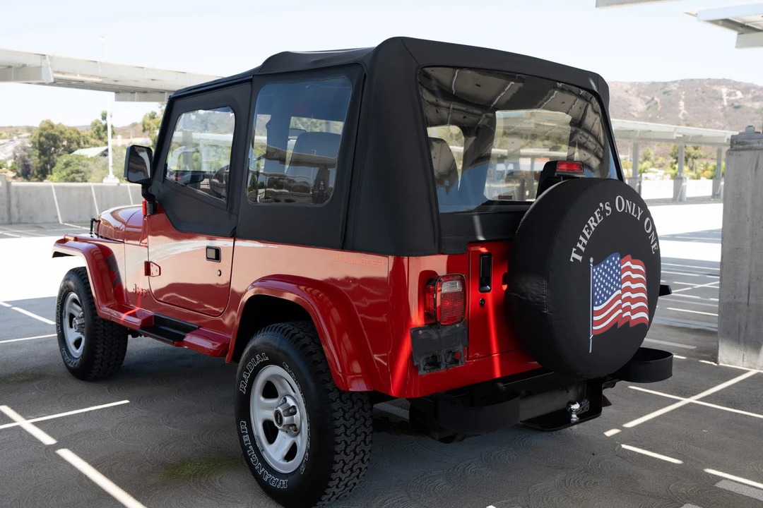 1995 Jeep YJ Wrangler - Image 10 of 31