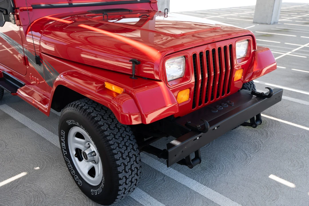 1995 Jeep YJ Wrangler - Image 16 of 31