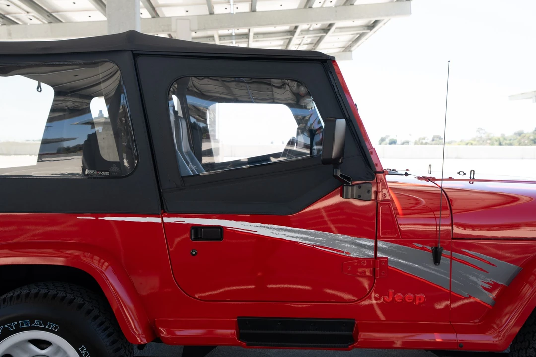 1995 Jeep YJ Wrangler - Image 20 of 31