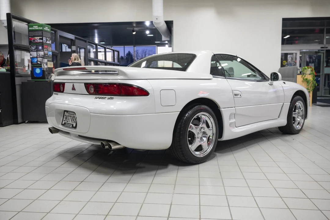 1995 Mitsubishi 3000GT Series 2 - Image 18 of 31