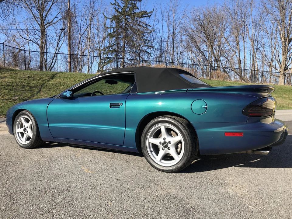 1995 Pontiac Firebird 4th Gen - Image 10 of 31