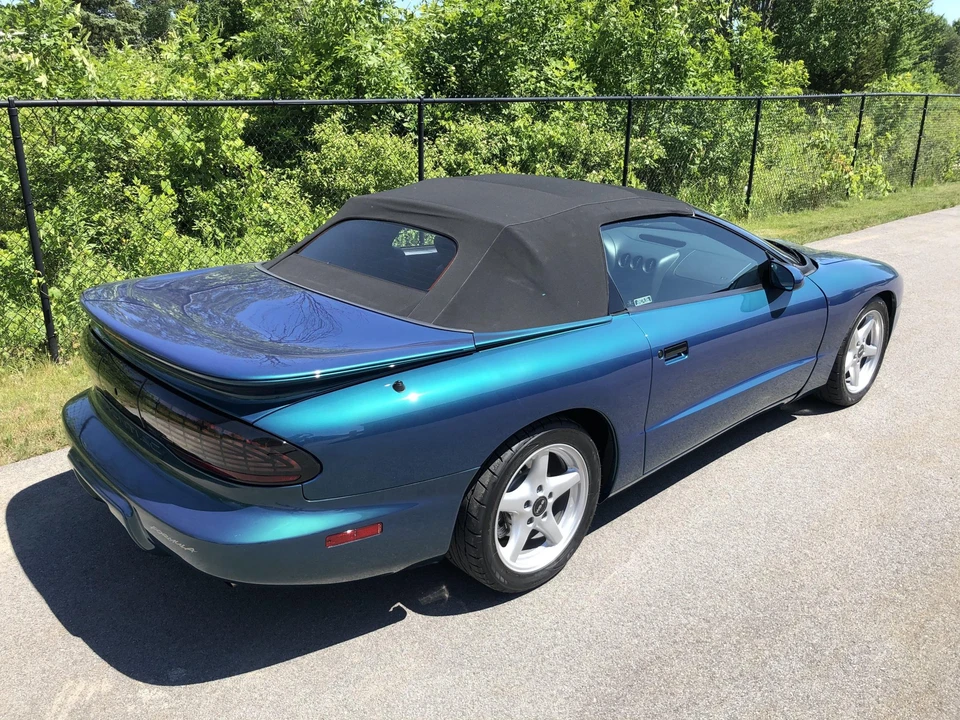 1995 Pontiac Firebird 4th Gen - Image 16 of 31