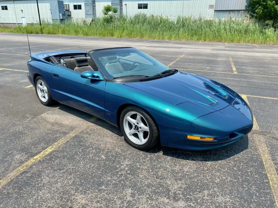 1995 Pontiac Firebird 4th Gen - Image 22 of 31