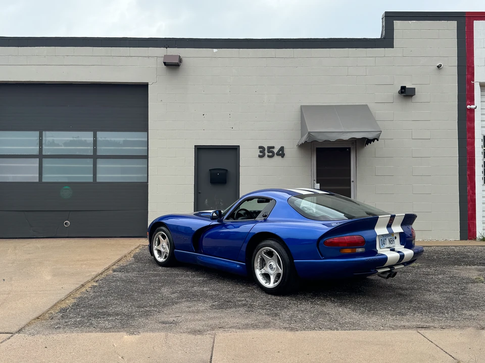 1996 Dodge Viper GTS 2nd Gen - Image 26 of 31