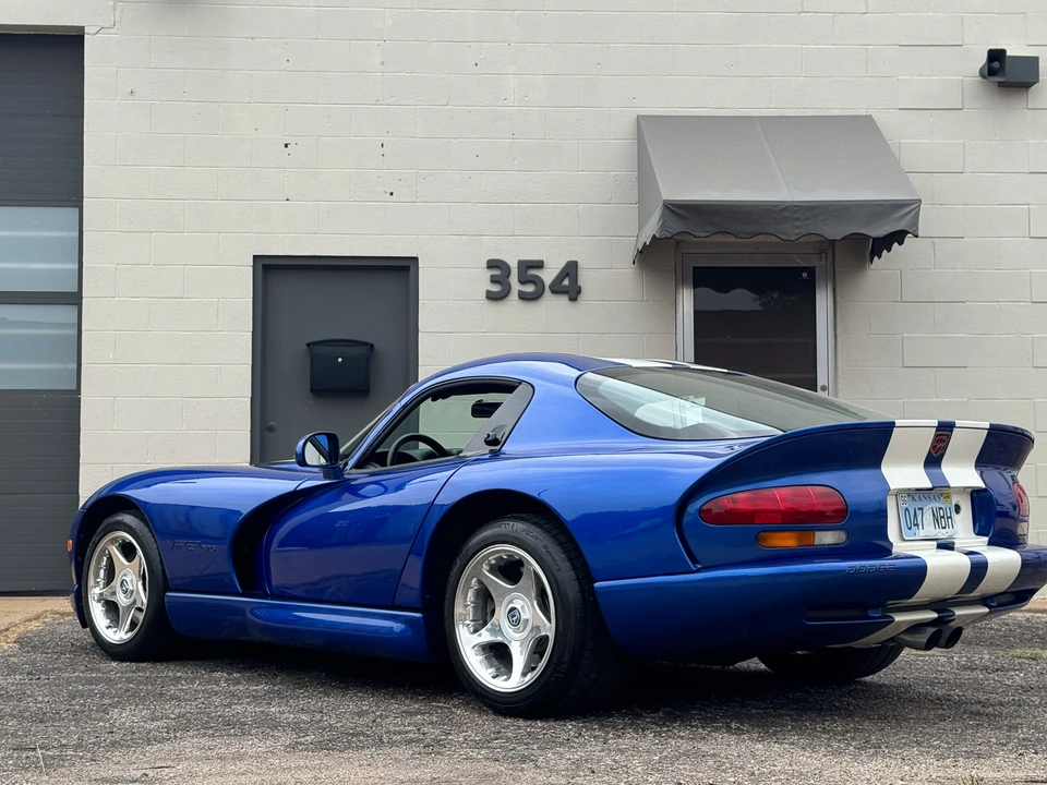 1996 Dodge Viper GTS 2nd Gen - Image 27 of 31