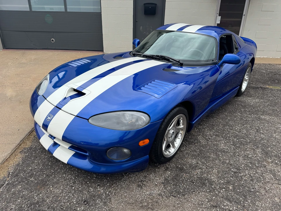 1996 Dodge Viper GTS 2nd Gen - Image 11 of 31