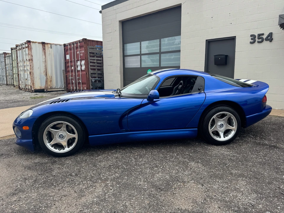 1996 Dodge Viper GTS 2nd Gen - Image 22 of 31