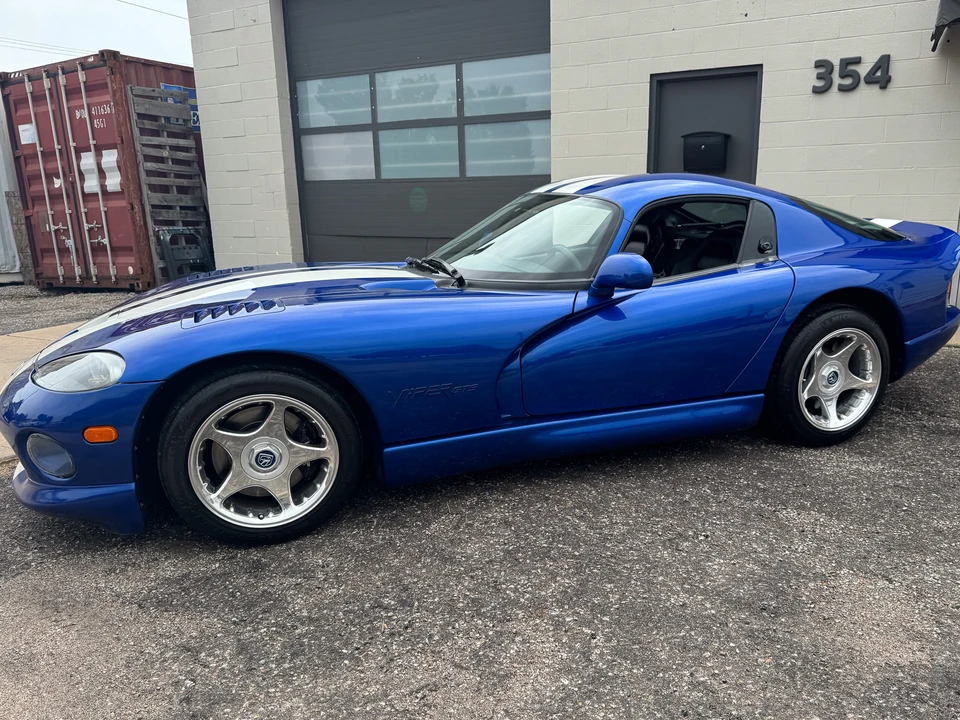 1996 Dodge Viper GTS 2nd Gen - Image 23 of 31