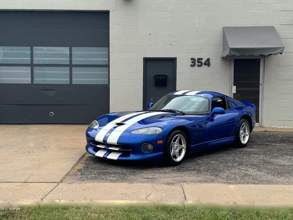 1996 Dodge Viper GTS 2nd Gen - Image 8 of 31