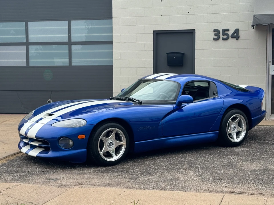 1996 Dodge Viper GTS 2nd Gen - Image 16 of 31
