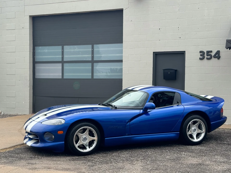 1996 Dodge Viper GTS 2nd Gen - Image 17 of 31